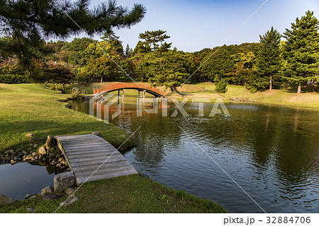 晩秋の大乗院庭園 32884706