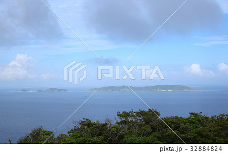渡嘉敷島から見た、座間味島 渡嘉敷島から見た、座間味島 32884824