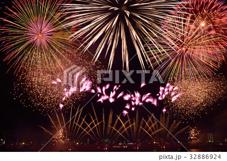 足立区の花火大会 32886924