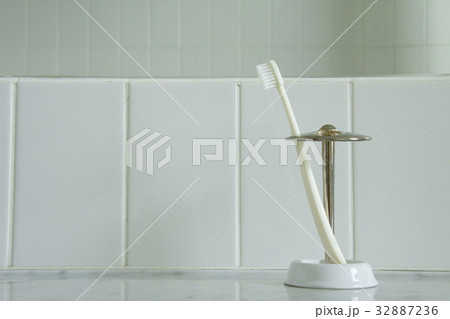 歯ブラシ 32887236