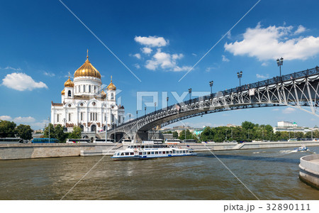 The Cathedral of Christ the Saviour in Moscow 32890111