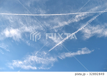 飛行機雲 飛行機雲 32892849