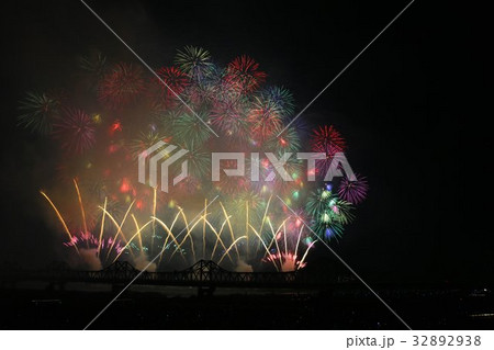 夏の花火長岡花火大会 32892938