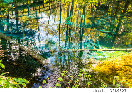 《北海道》神の子池《秋》 《北海道》神の子池《秋》 32898034