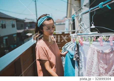 housewife housewife 32899304