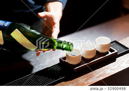 飲み比べ　利き酒　提供 32900498