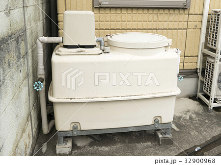 アパートの水道加圧装置 アパートの水道加圧装置 32900968