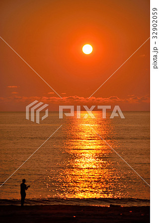 湯野浜海岸の夕陽 湯野浜海岸の夕陽 32902059
