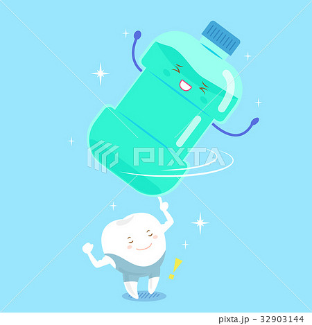 tooth with mouthwash 32903144
