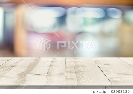 Wooden worktop surface with old natural pattern. 32903189