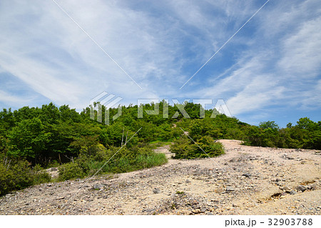 長七郎山登山道 32903788