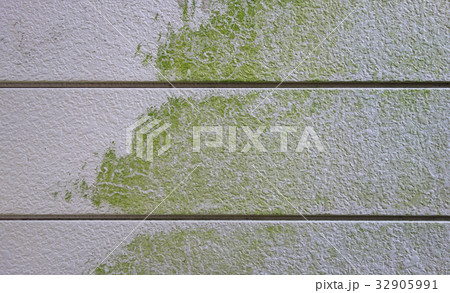 汚れた外壁 32905991