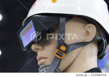 mannequins with safety helmet and glass visor mannequins with safety helmet and glass visor 32908458