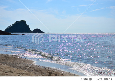 由良海岸から眺める日本海 32910073