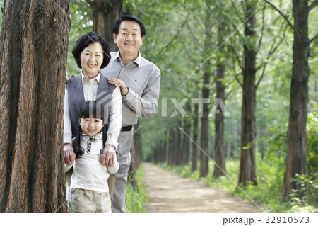家族 ファミリー 孫娘 32910573