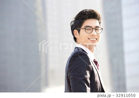 1 １ ビジネス 32911050