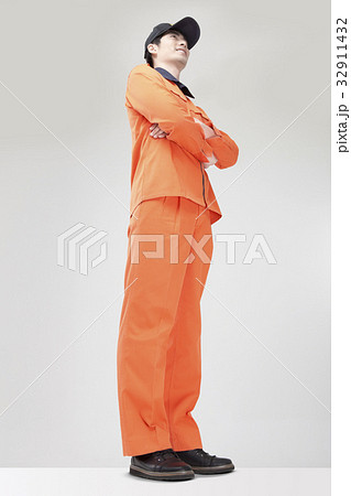 男 男性 男の子 32911432