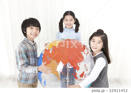 3 ３ 地球儀 32911452