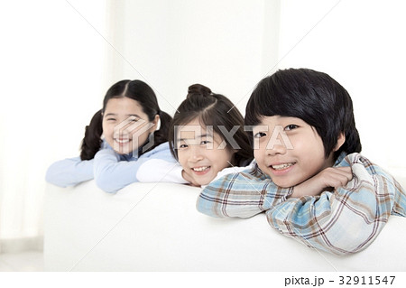 子供同士 子供のみ 子供だけ 32911547