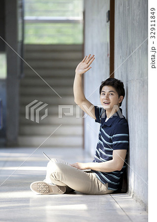 ノートパソコン ノートブック 大学生 32911849