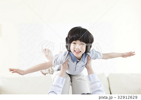 遊び 少年 子供 32912629