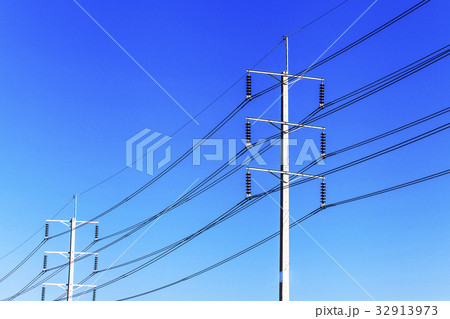 Electric pole Electric pole 32913973