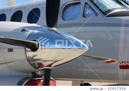 飛行機のプロペラ 飛行機のプロペラ 32917350