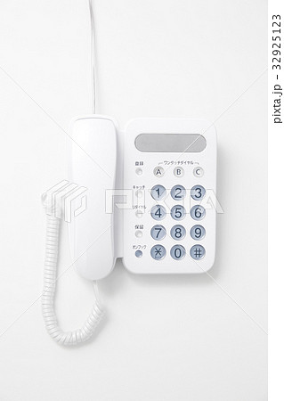 固定電話　白バック 32925123