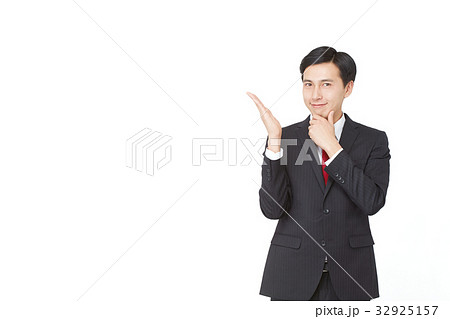 男性 ビジネス 案内 男性 ビジネス 案内 32925157