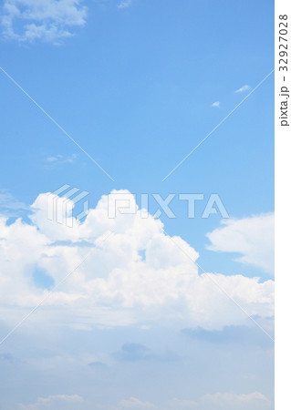空と雲 32927028