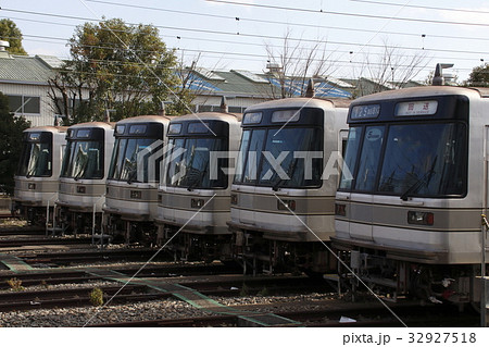 日比谷線：千住検車区竹ノ塚分室にて 32927518