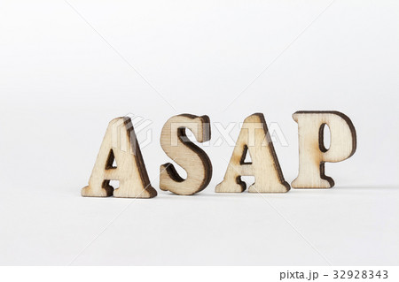 出来る限り早く as soon as possibleの略語ASAPの木製アルファベットオブジェ 32928343