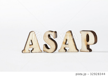 ASAPの木製アルファベットオブジェ  as soon as possible 32928344