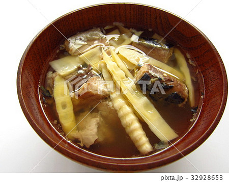 細竹と鯖缶のおいしい味噌汁 32928653