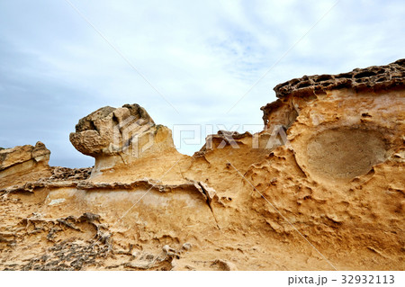 岩 石 グー 32932113