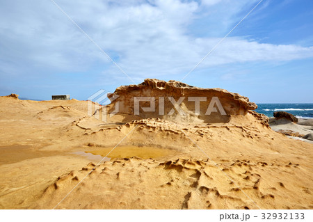 対北朝鮮 台湾の 岩 32932133