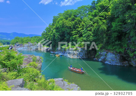 新緑の長瀞ライン下り 32932705
