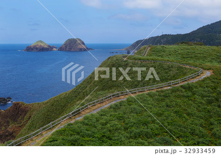 【名勝】二つ亀【佐渡海府北部ジオサイト】 32933459