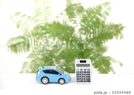エコカーと計算機 32934489