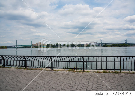 East River Bridges, New York Manhattan, 32934918