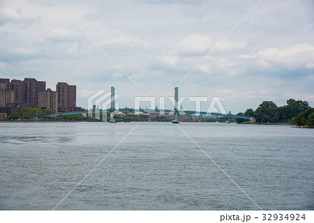NYC Manhattan Harlem River Ward's Island Bridge NYC Manhattan Harlem River Ward's Island Bridge 32934924