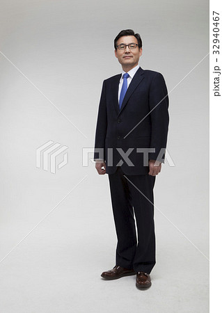 笑顔 微笑 微笑み 32940467
