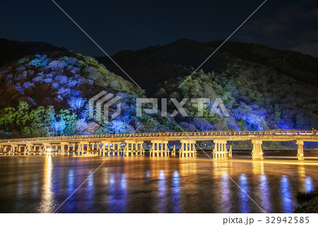 嵐山花灯路　渡月橋 32942585