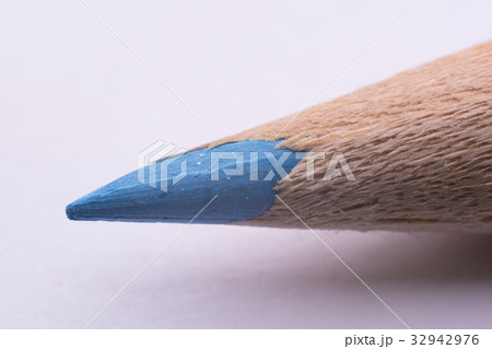 Colored pencils macro (Light blue) 32942976