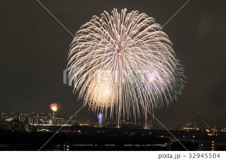 17 戸田橋 板橋 豊島園花火の写真素材