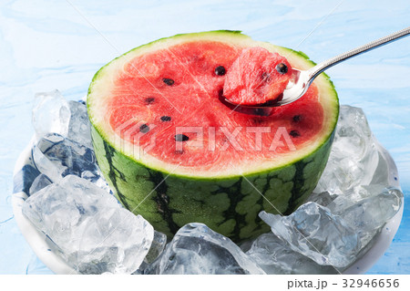 スイカ  32946656