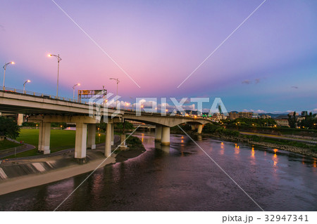 台湾 台北 台北市 32947341