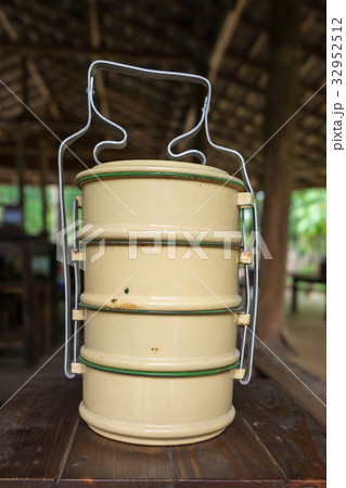 Vintage Metal Tiffin. Vintage Metal Tiffin. 32952512