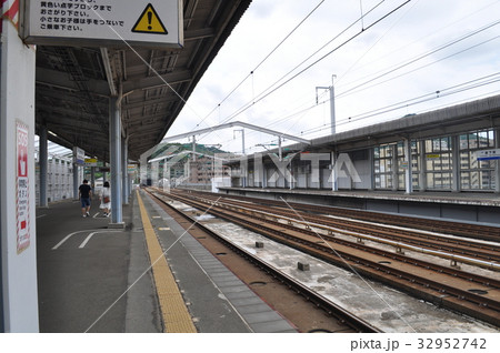 ＪＲ西日本　山陽新幹線　新下関駅 32952742