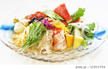 冷やし中華 32953704